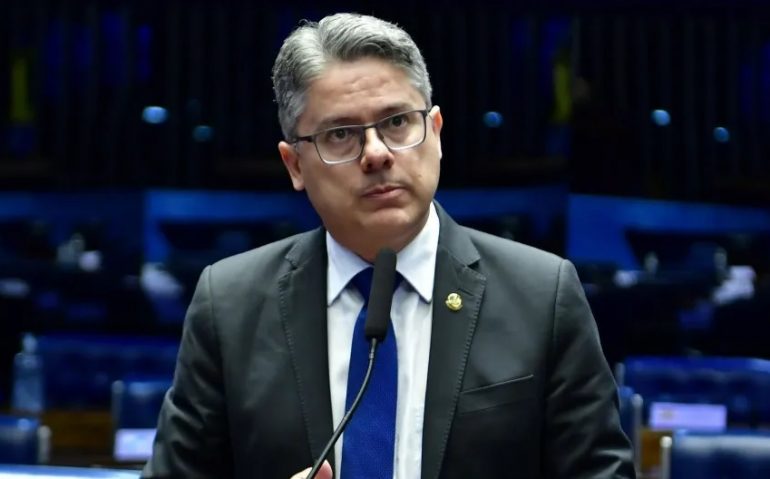 senador